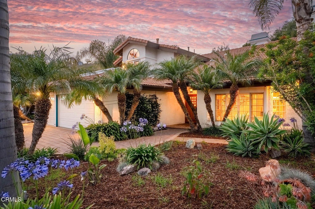 Photo of Listing #V1-30765