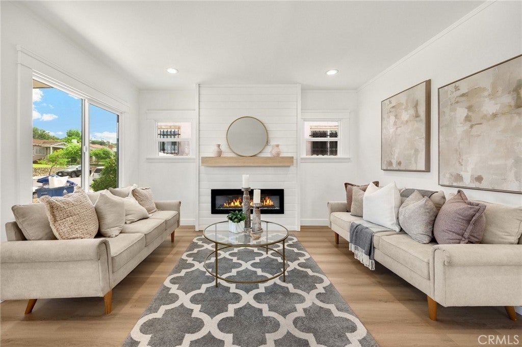 Photo of Listing #PW25132577