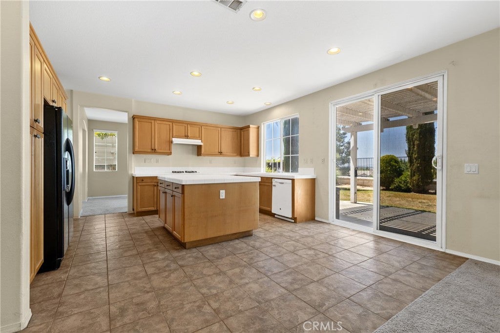 Photo of Listing #SW25142225