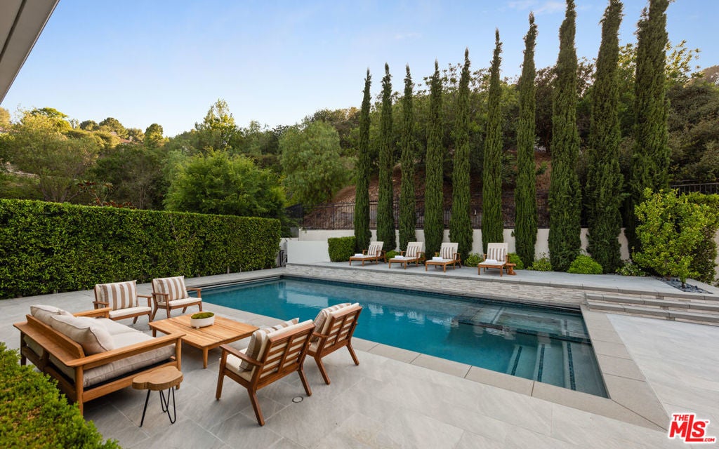 Photo of Listing #25556981