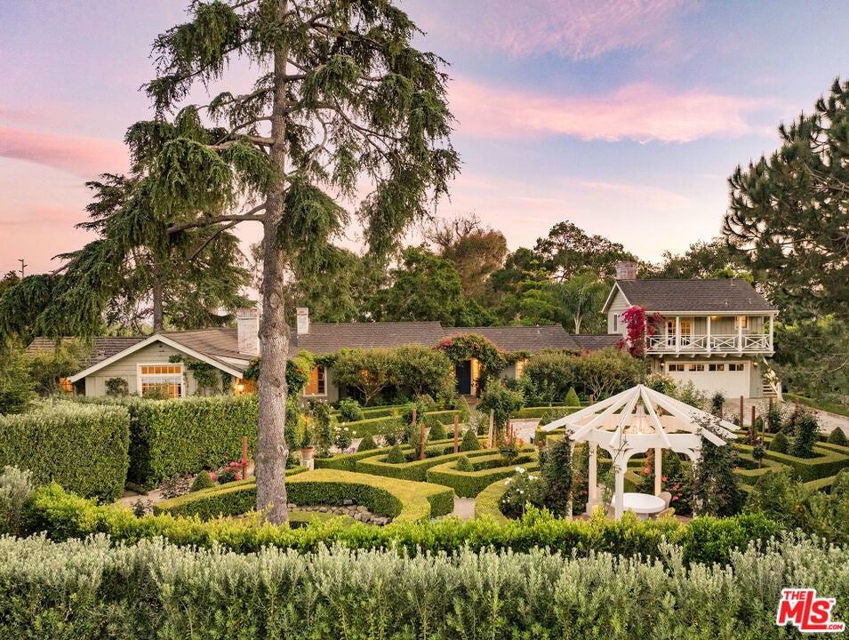 Photo of Listing #25557079