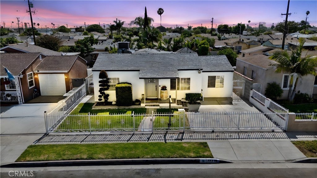 Photo of Listing #IV25142648