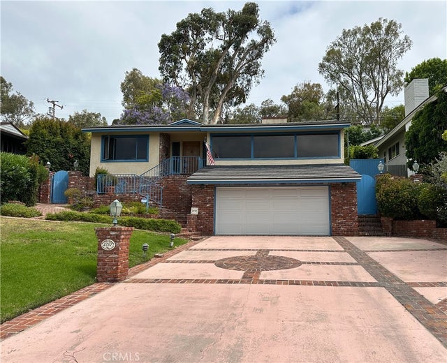 2737 Palos Verdes Drive, Palos Verdes Estates.