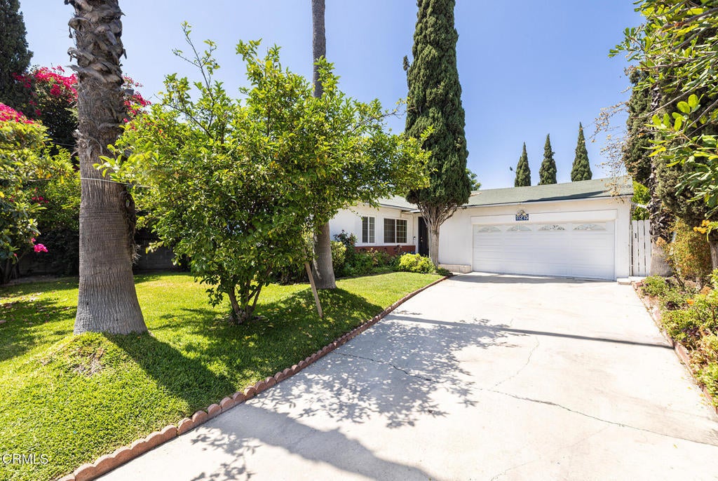 Photo of Listing #V1-30784