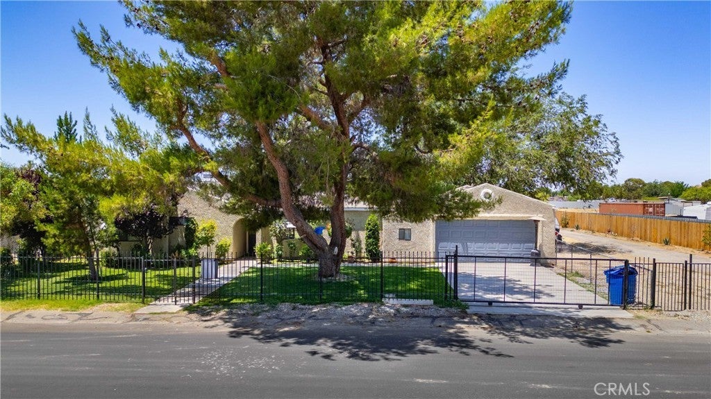 Photo of Listing #SR25142779