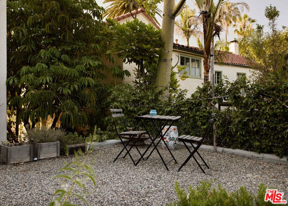 Photo of Listing #25556763