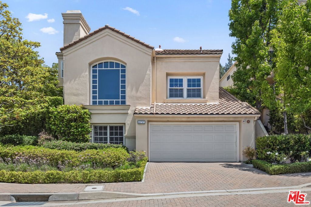 Photo of Listing #25557277