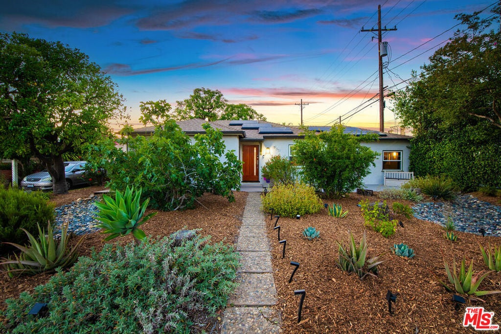 Photo of Listing #25556527