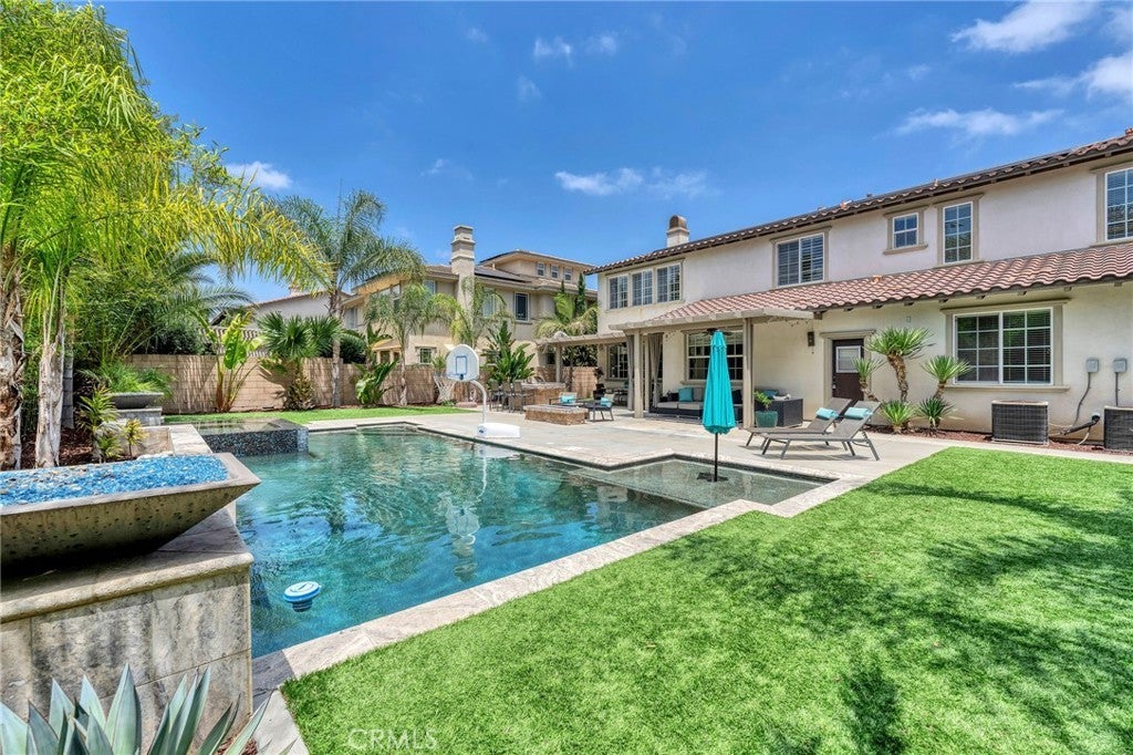 Photo of Listing #SW25143074