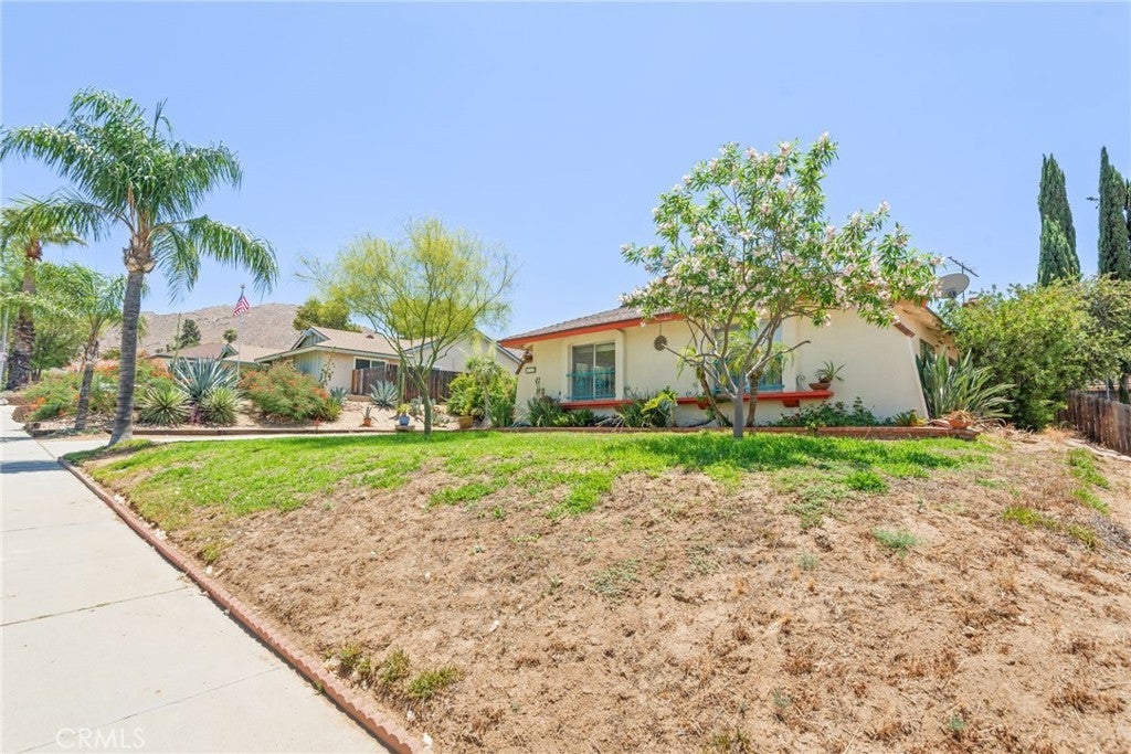 Photo of Listing #PW25143197