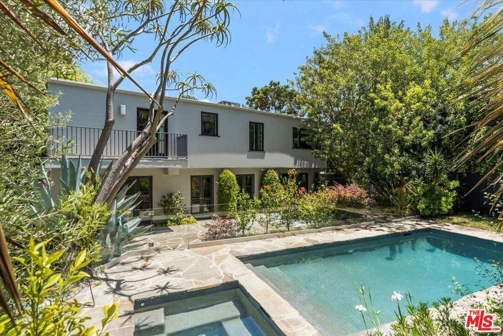 Photo of Listing #25556921