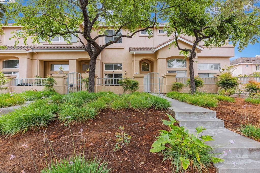 Photo of Listing #41102768