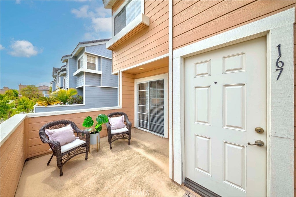 Photo of Listing #SB25142532