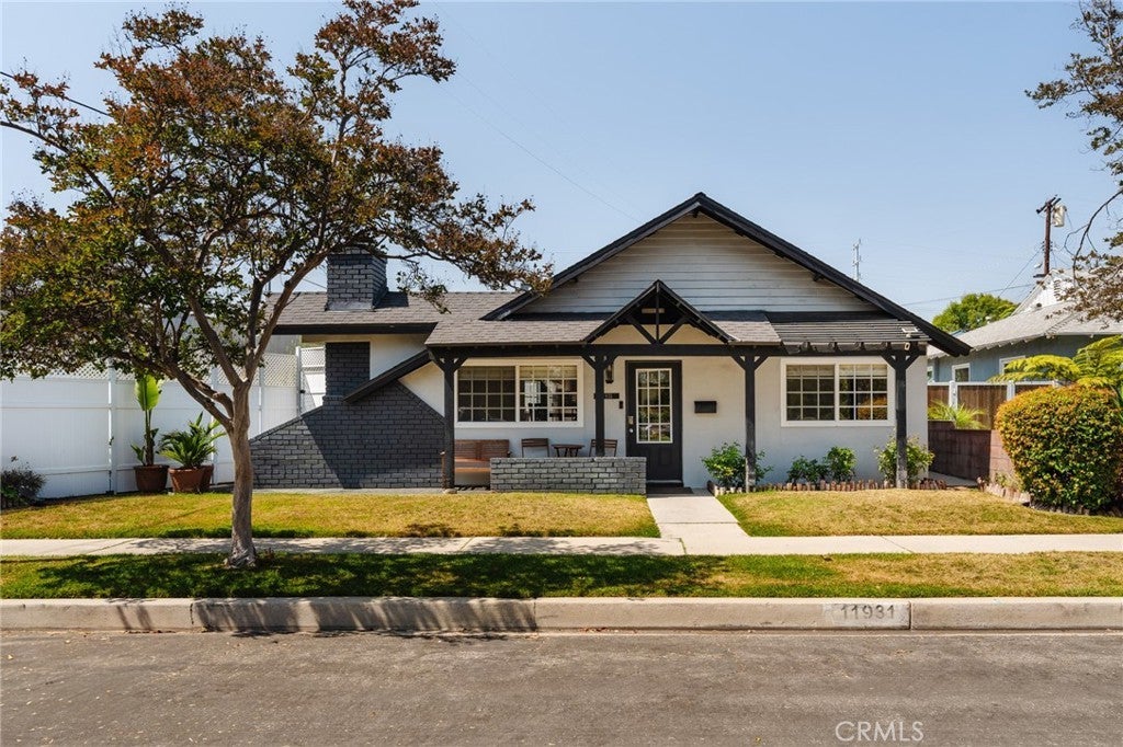 Photo of Listing #SR25133812