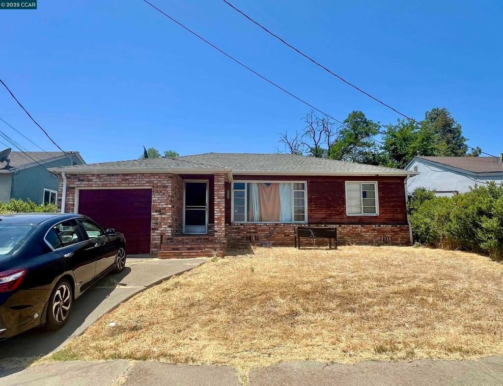 Photo of Listing #41102789