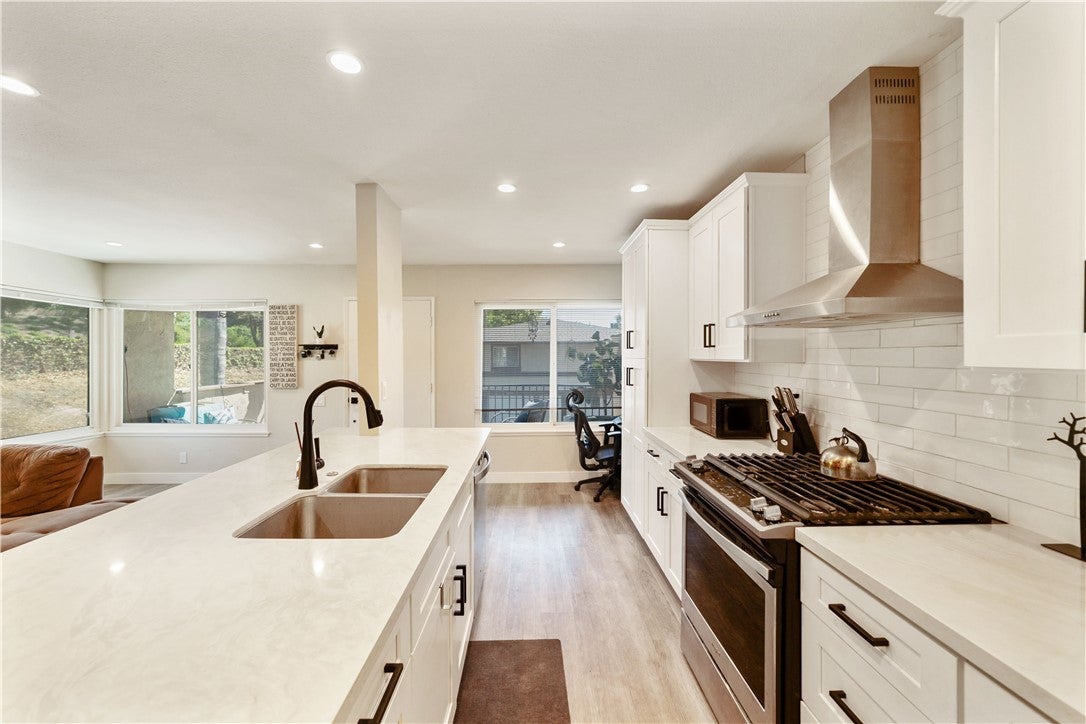 Photo of Listing #OC25143352