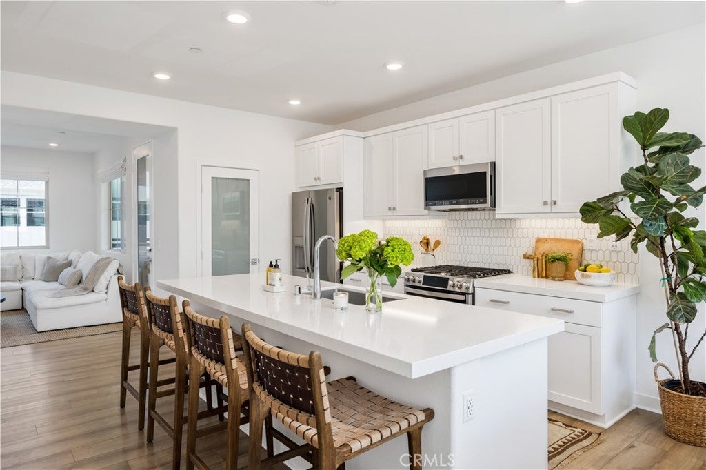 Photo of Listing #NP25139764