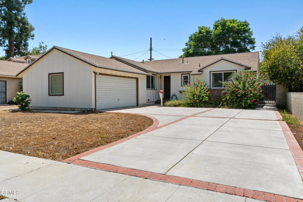 Photo of Listing #V1-30805