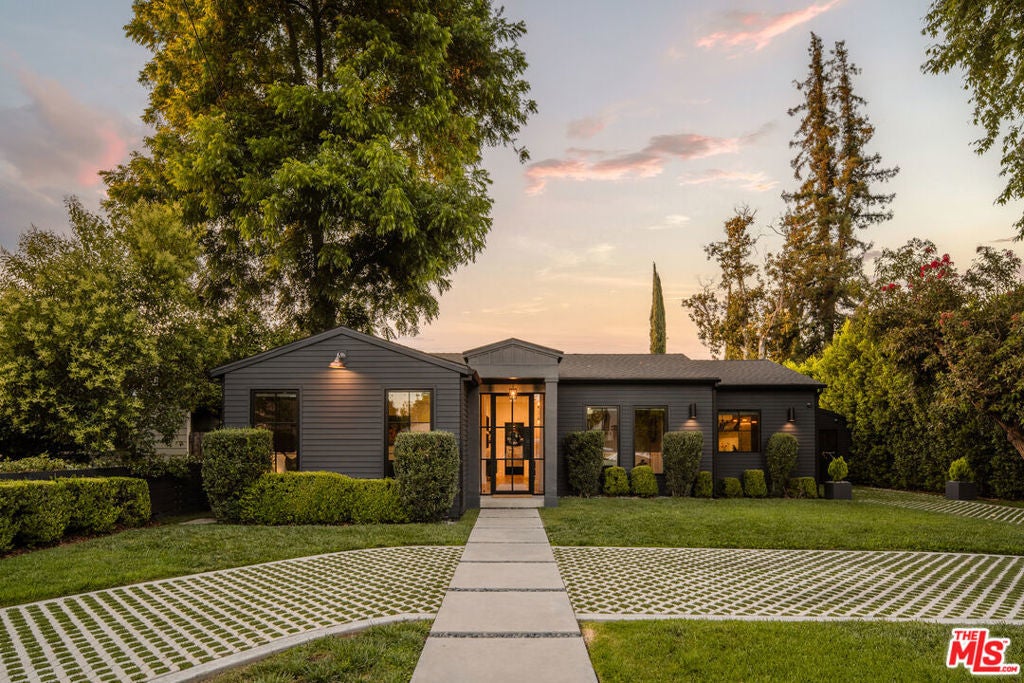 Photo of Listing #25554345