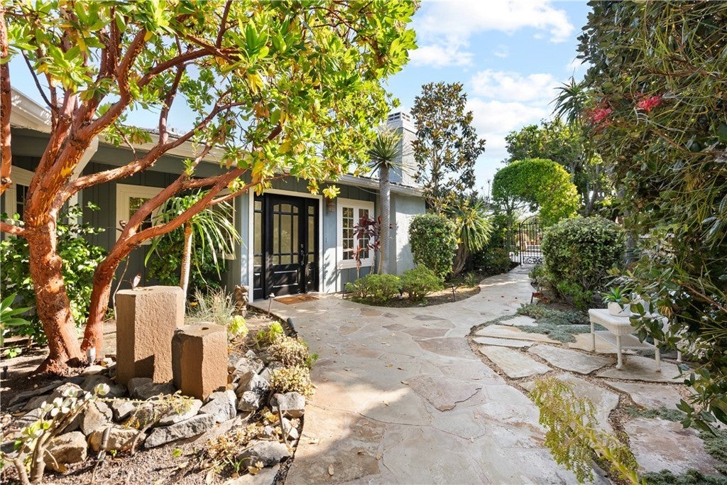 Photo of Listing #SB25137772