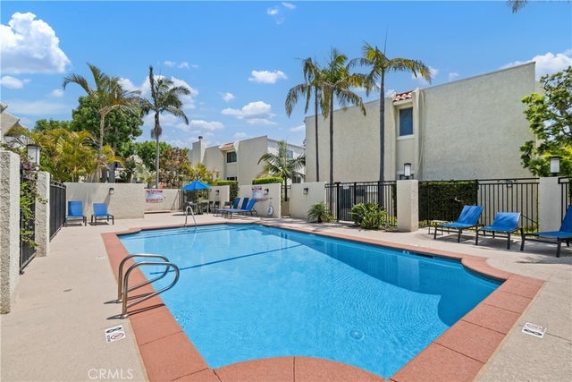 421 2nd Street, Hermosa Beach.