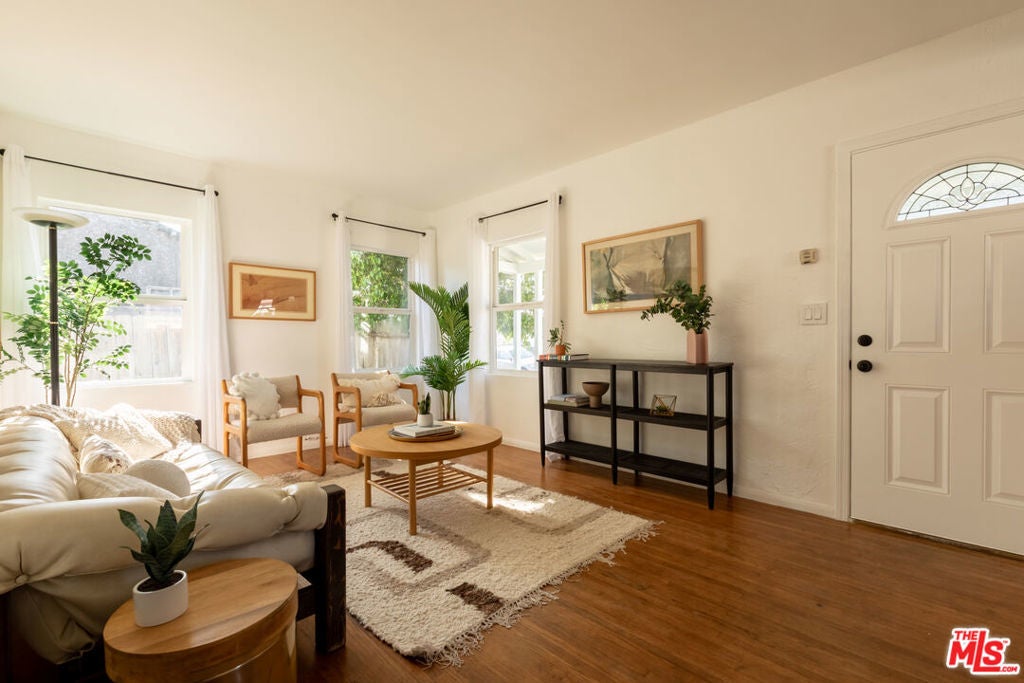 Photo of Listing #25557309