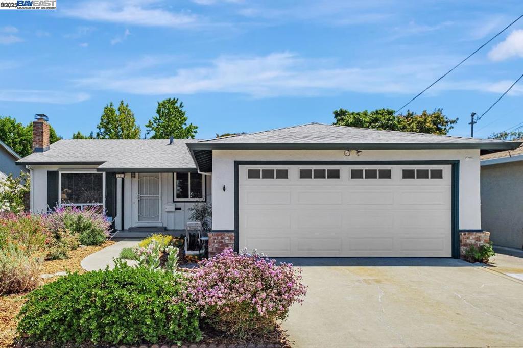 Photo of Listing #41102853