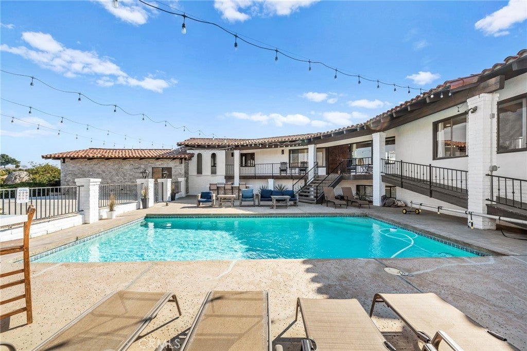 Photo of Listing #SW25143752