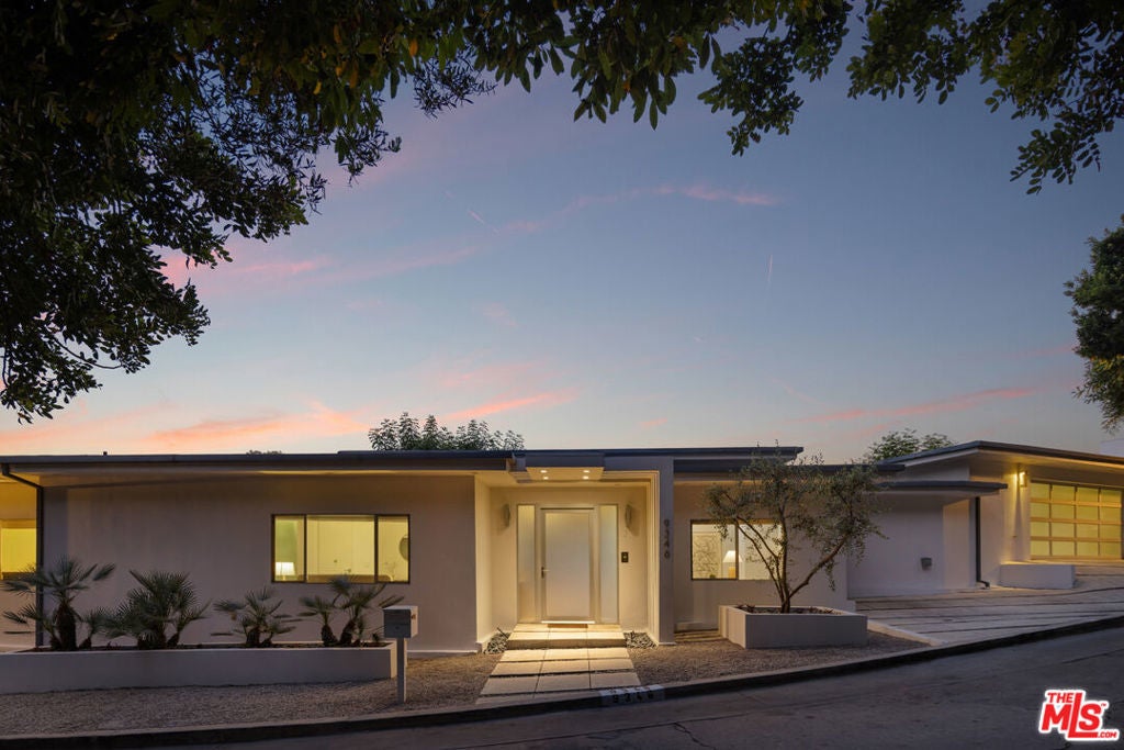 Photo of Listing #25556097