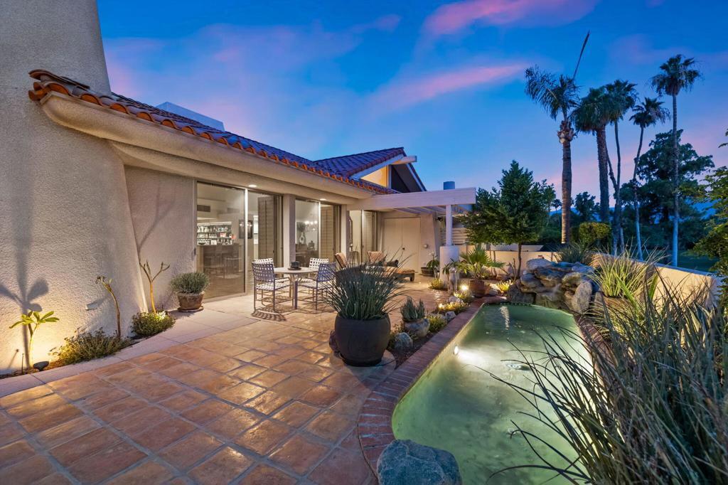 31 Kavenish Drive, Rancho Mirage