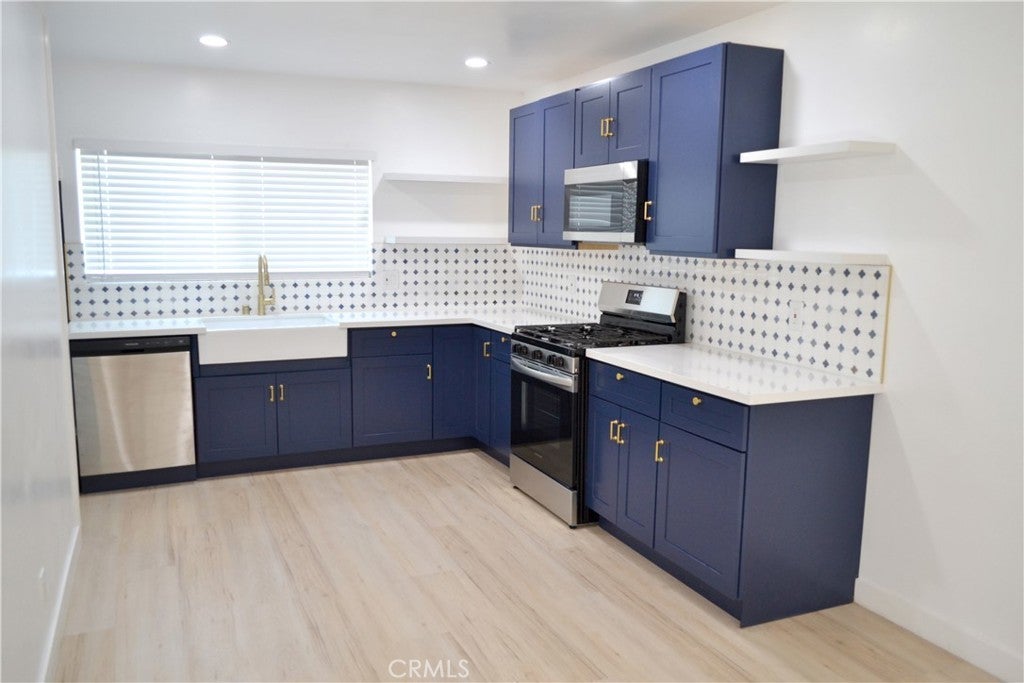 Photo of Listing #IV25144087