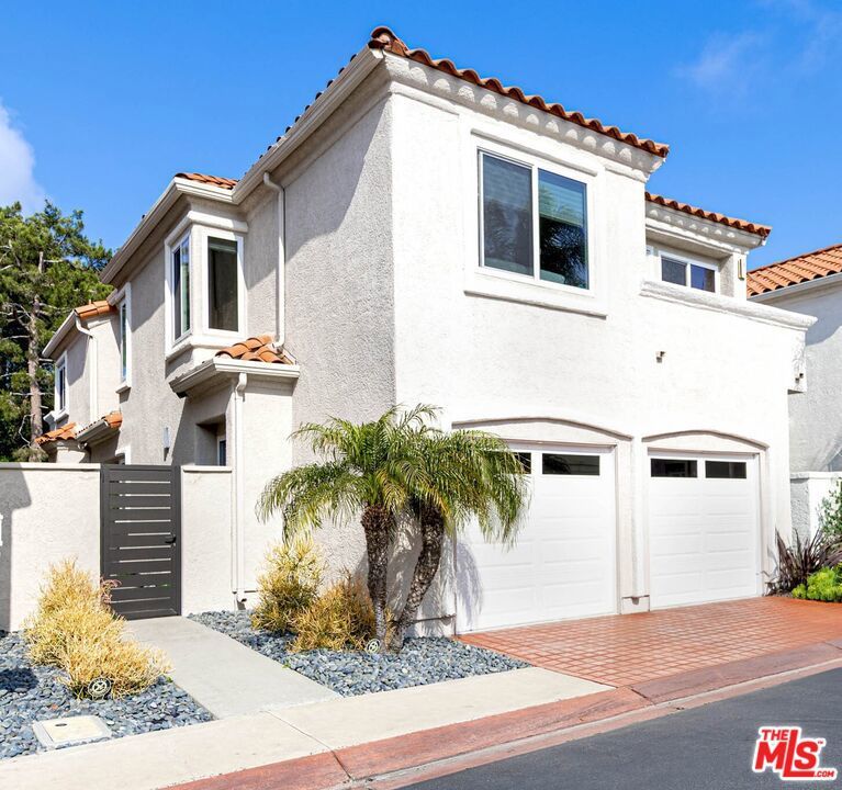 Photo of Listing #25557691