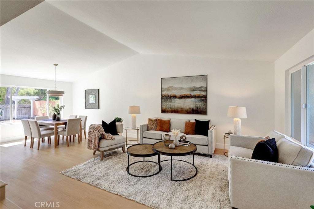 Photo of Listing #ND25144243