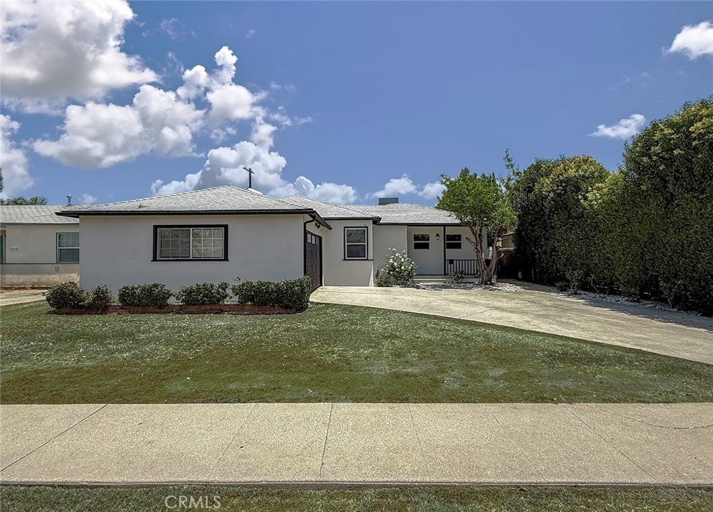 Photo of Listing #SR25144311