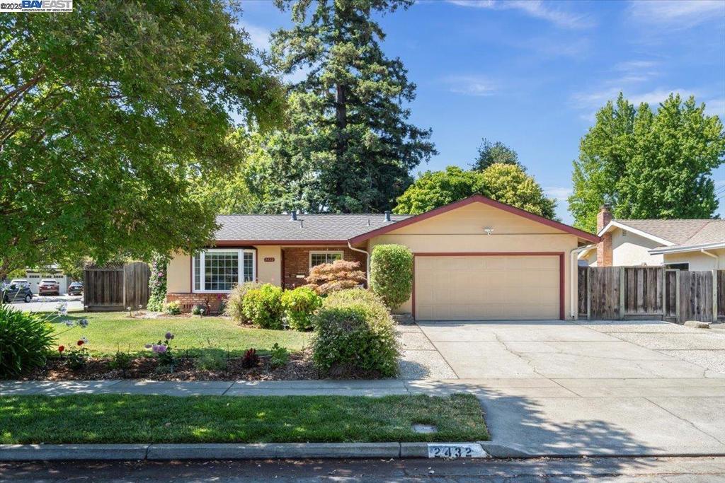 Photo of Listing #41102979