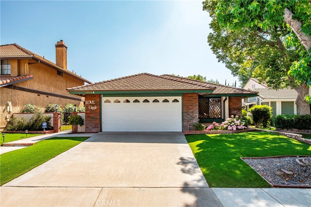 Photo of Listing #SR25144440