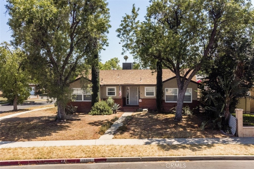 Photo of Listing #SR25144361