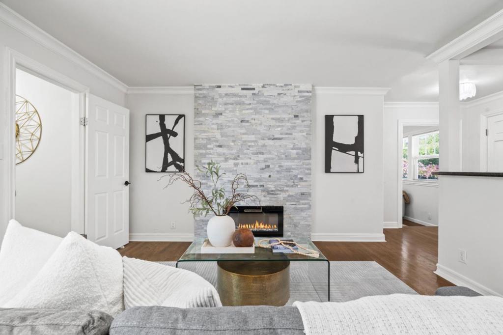 Photo of Listing #ML82012396