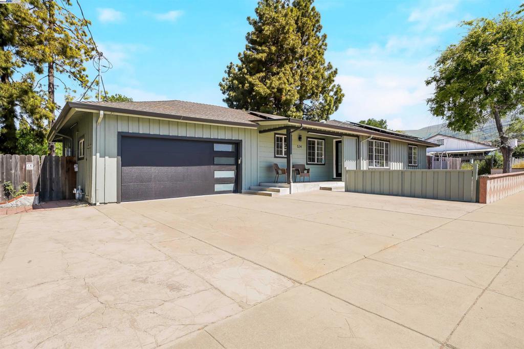 Photo of Listing #41103070