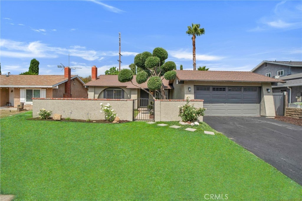 Photo of Listing #SR25138354