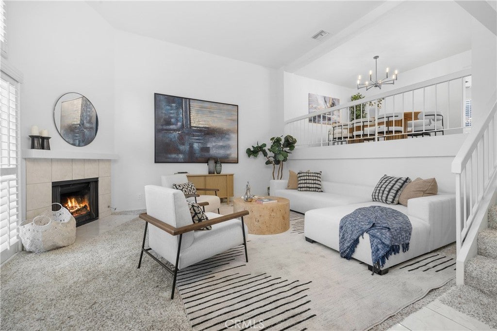 Photo of Listing #SR25140882