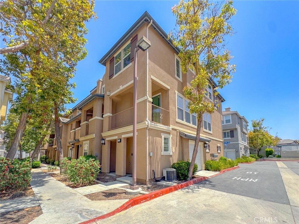 Photo of Listing #OC25144188