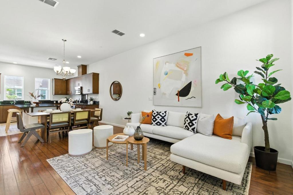 Photo of Listing #ML82012671