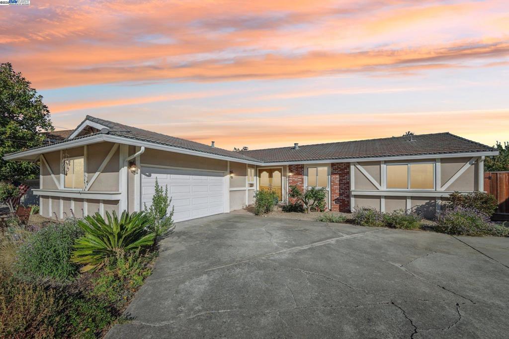 Photo of Listing #41103095