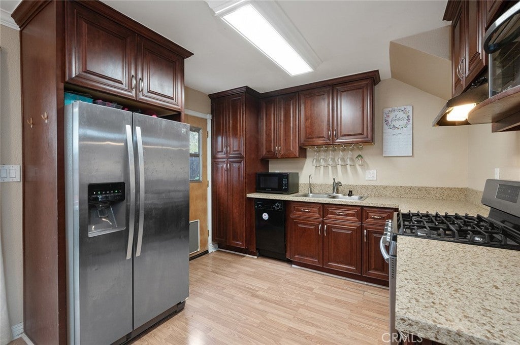 Photo of Listing #GD25144893