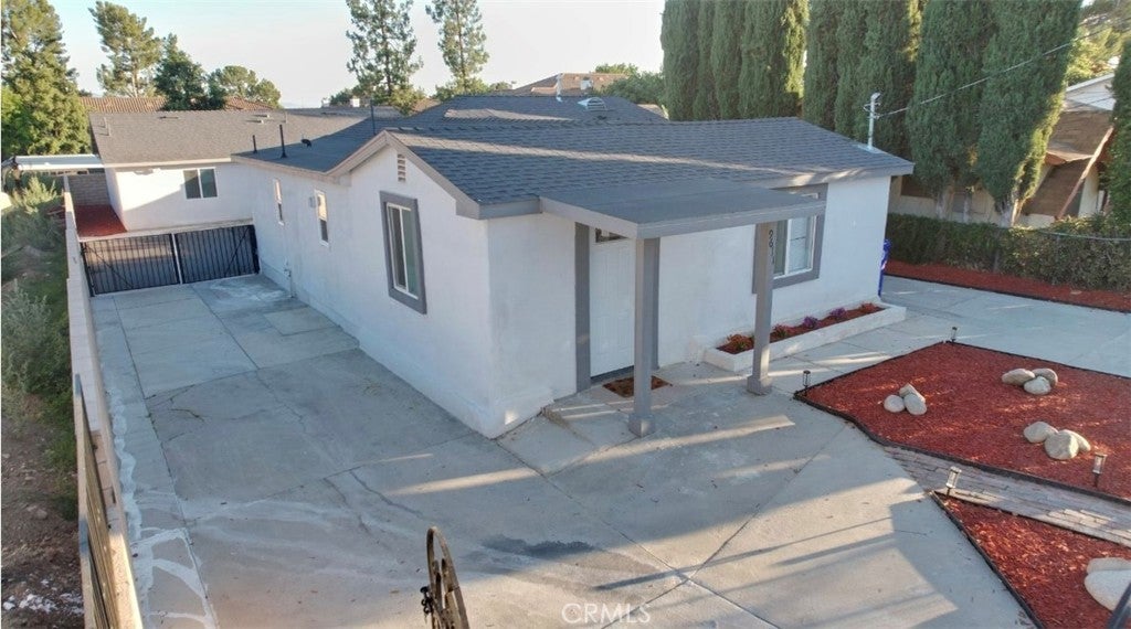 Photo of Listing #CV25145296