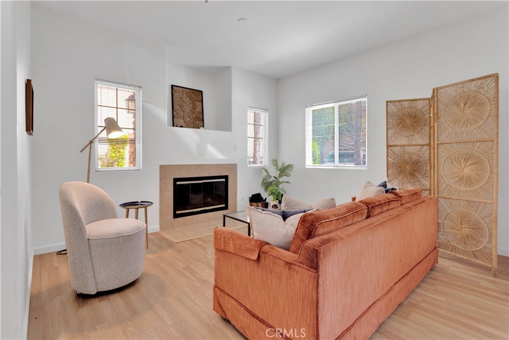 Photo of Listing #HD25143341