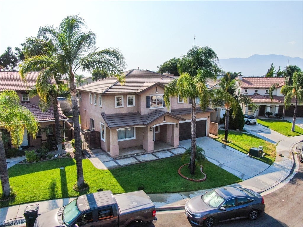 Photo of Listing #IV25140061