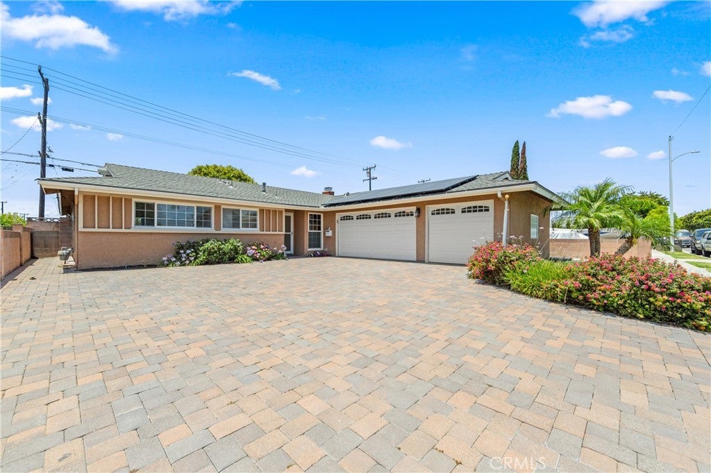 Photo of Listing #OC25145778