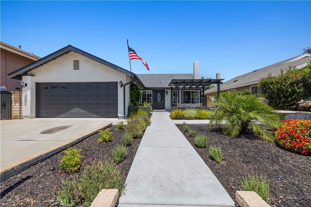 Photo of Listing #SR25145656